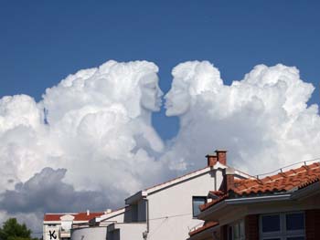 u oblacima - in the clouds
